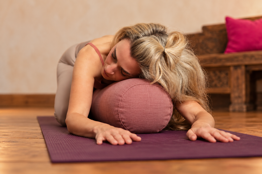 Hot Kundalini & Touch of Yin Yoga